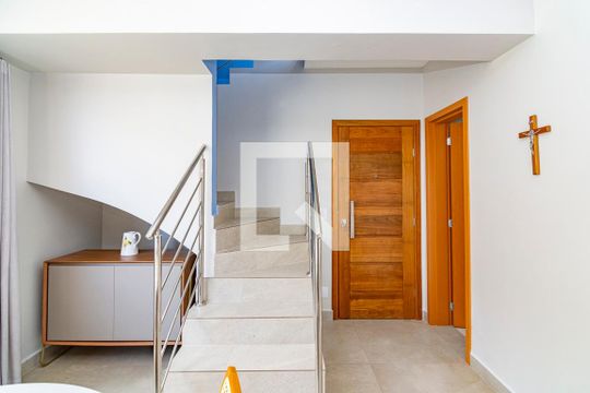 Escada de apartamento à venda com 3 quartos, 184m² em Minas Brasil, Belo Horizonte