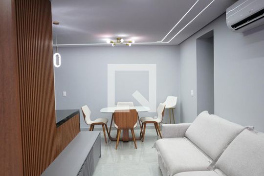 Sala de apartamento à venda com 2 quartos, 68m² em Quarta Parada, São Paulo