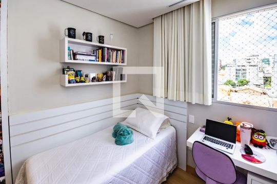 Apartamento à venda com 4 quartos, 250m² em Castelo, Belo Horizonte