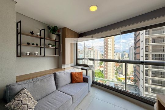 Sala  de kitnet/studio à venda com 0 quarto, 32m² em Jardim das Acacias, São Paulo