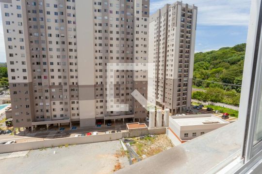 Vista da Sala de apartamento para alugar com 2 quartos, 35m² em Usina Piratininga, São Paulo