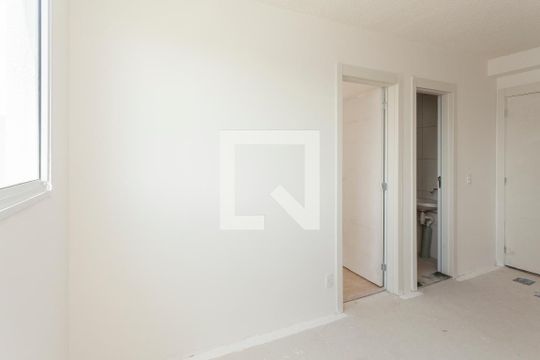 Sala de apartamento para alugar com 2 quartos, 35m² em Usina Piratininga, São Paulo