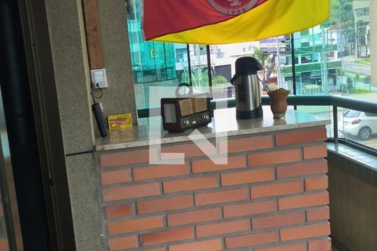 Apartamento à venda com 2 quartos, 76m² em Menino Deus, Porto Alegre