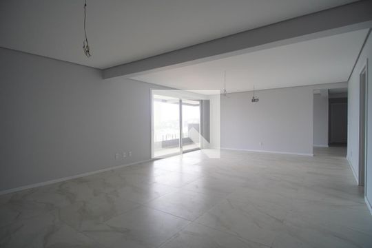 Sala de apartamento à venda com 3 quartos, 240m² em Morro do Espelho, São Leopoldo