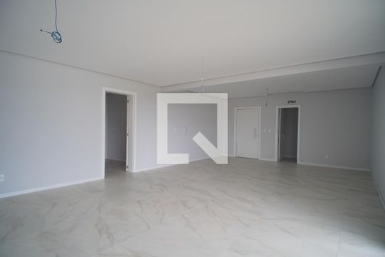 Sala de apartamento à venda com 3 quartos, 240m² em Morro do Espelho, São Leopoldo