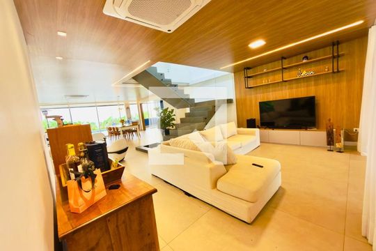 Sala de casa de condomínio à venda com 4 quartos, 385m² em Colinas da Anhanguera, Santana de Parnaíba