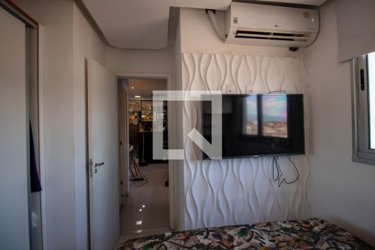 Quarto 2 de apartamento para alugar com 2 quartos, 44m² em Irajá, Rio de Janeiro