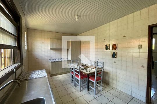Casa à venda com 4 quartos, 206m² em Rio Branco, Novo Hamburgo