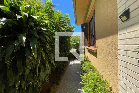 Casa à venda com 4 quartos, 206m² em Rio Branco, Novo Hamburgo
