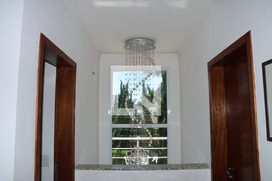 Casa de Condomínio para alugar com 4 quartos, 300m² em Chácara do Remanso Gl Um, Cotia