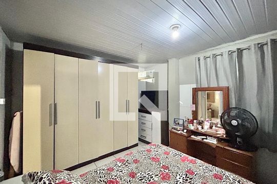 Quarto 2 de casa à venda com 6 quartos, 360m² em Canudos, Novo Hamburgo