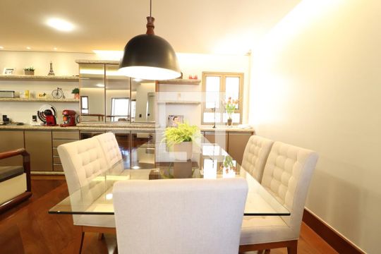 Sala de apartamento para alugar com 5 quartos, 264m² em Fundinho, Uberlândia