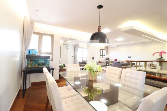 Sala de apartamento para alugar com 5 quartos, 264m² em Fundinho, Uberlândia
