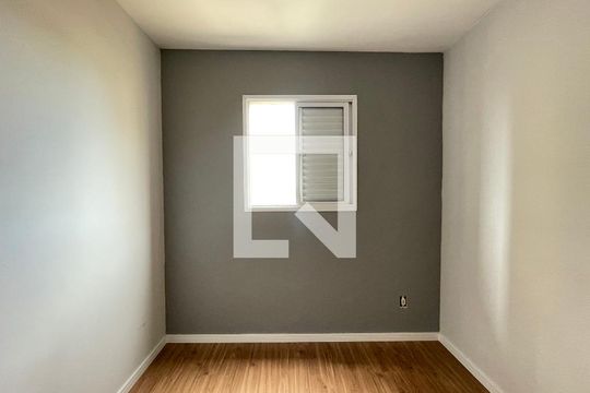 Quarto 2 de apartamento para alugar com 2 quartos, 50m² em Parque Turiguara, Cotia