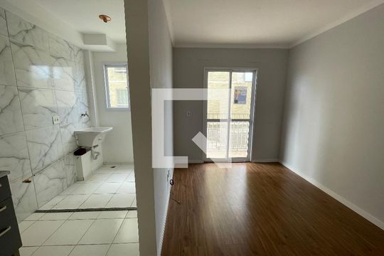 Sala de apartamento para alugar com 2 quartos, 50m² em Parque Turiguara, Cotia