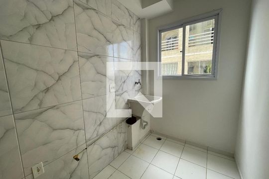 Cozinha e Área de Serviço de apartamento para alugar com 2 quartos, 50m² em Parque Turiguara, Cotia