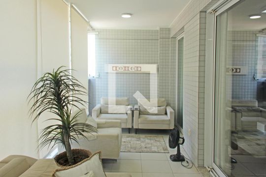 Sala de apartamento para alugar com 3 quartos, 160m² em Embaré, Santos