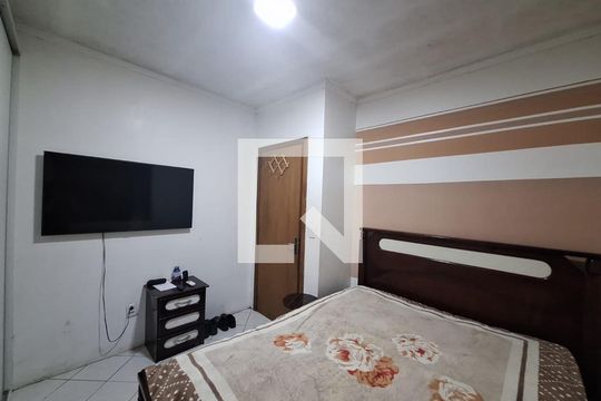 Casa à venda com 3 quartos, 80m² em Guajuviras, Canoas