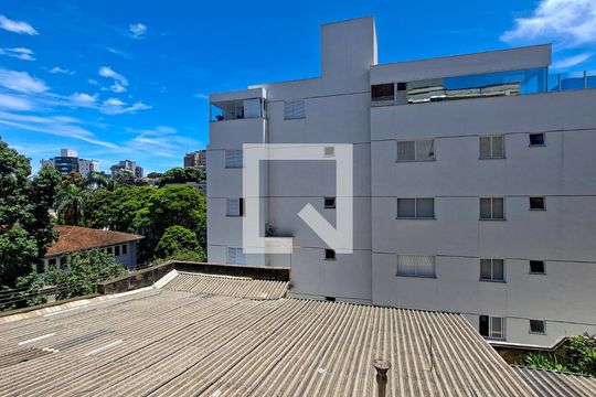 Sala/Cozinha de apartamento para alugar com 2 quartos, 77m² em Anchieta, Belo Horizonte
