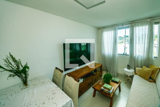 Casa à venda com 2 quartos, 167m² em Ouro Preto, Belo Horizonte