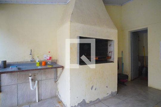 Churrasqueira  de apartamento para alugar com 2 quartos, 39m² em Mário Quintana, Porto Alegre