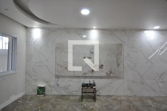 Sala de casa à venda com 2 quartos, 260m² em Vila Sabrina, São Paulo