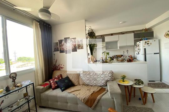 Sala de apartamento para alugar com 2 quartos, 43m² em Santo Amaro, São Paulo