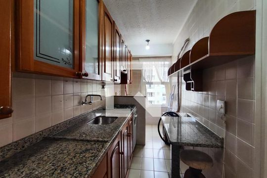 Cozinha  de apartamento à venda com 3 quartos, 83m² em Padre Reus, São Leopoldo
