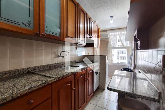 Cozinha  de apartamento à venda com 3 quartos, 83m² em Padre Reus, São Leopoldo