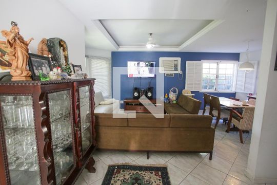 Sala de Estar de casa à venda com 5 quartos, 273m² em Freguesia (jacarepaguá), Rio de Janeiro