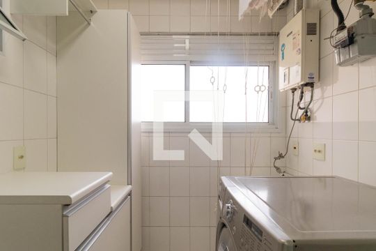 Área de Serviço de apartamento para alugar com 2 quartos, 94m² em Vila Romana, São Paulo