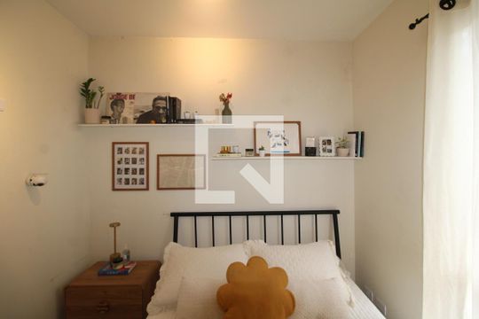 Quarto 2 de apartamento para alugar com 2 quartos, 56m² em Vila Pauliceia, São Paulo