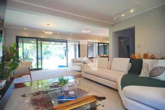 Sala de casa à venda com 4 quartos, 292m² em Jardim America, São Leopoldo