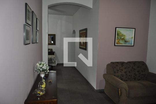 Sala de casa à venda com 6 quartos, 326m² em Piedade, Rio de Janeiro