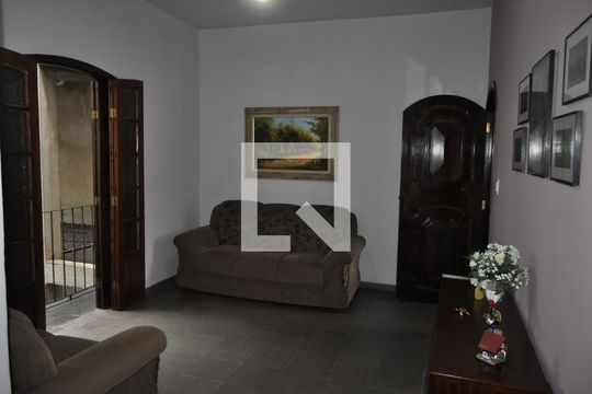 Sala de casa à venda com 6 quartos, 326m² em Piedade, Rio de Janeiro