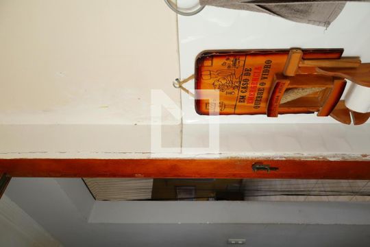 Banheiro 3 - Lavabo de casa para alugar com 3 quartos, 180m² em Jardim Lajeado, São Paulo