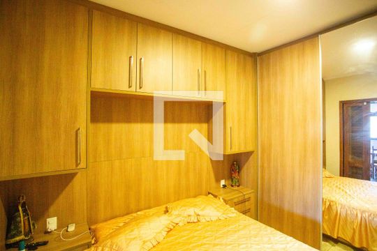 Quarto 1 de casa à venda com 3 quartos, 200m² em Taboão, Diadema