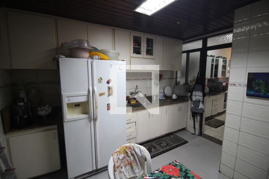 Cozinha de casa à venda com 5 quartos, 400m² em Conjunto Agua Branca, Contagem