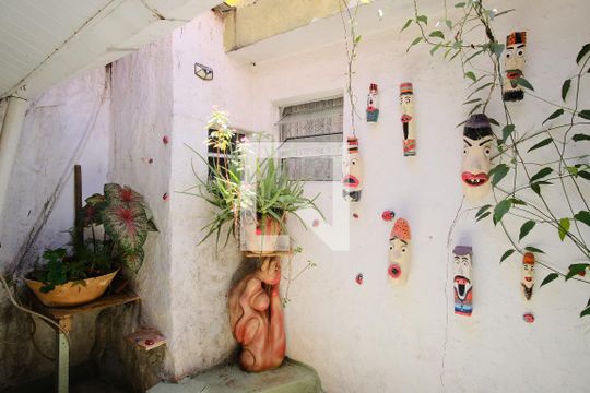Jardim interno da Casa 1 de casa à venda com 7 quartos, 450m² em Vila Nova Manchester, São Paulo