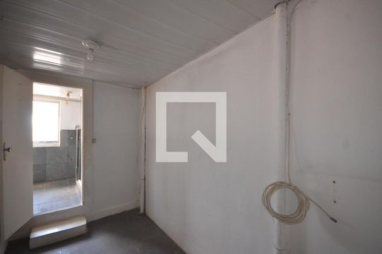 Quarto de apartamento para alugar com 1 quarto, 30m² em Vila Valqueire, Rio de Janeiro