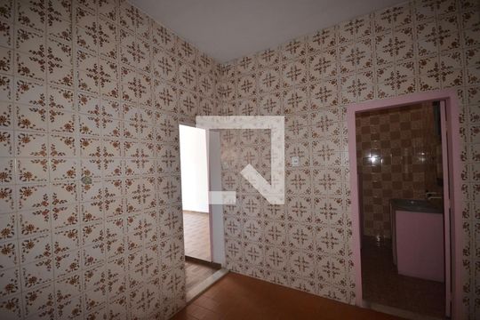 Cozinha de apartamento para alugar com 1 quarto, 100m² em Vila Valqueire, Rio de Janeiro