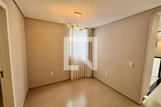 Apartamento para alugar com 2 quartos, 98m² em Cabral, Contagem