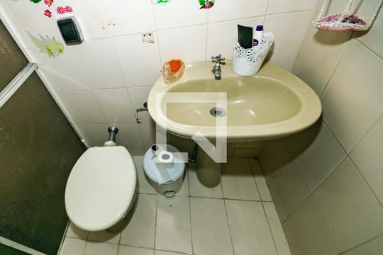 Casa para alugar com 3 quartos, 320m² em Santa Monica, Belo Horizonte