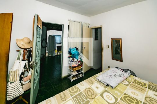 Casa para alugar com 3 quartos, 320m² em Santa Monica, Belo Horizonte