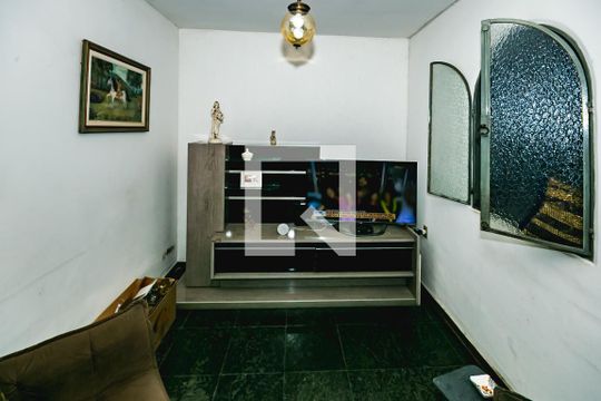 Casa para alugar com 3 quartos, 320m² em Santa Monica, Belo Horizonte