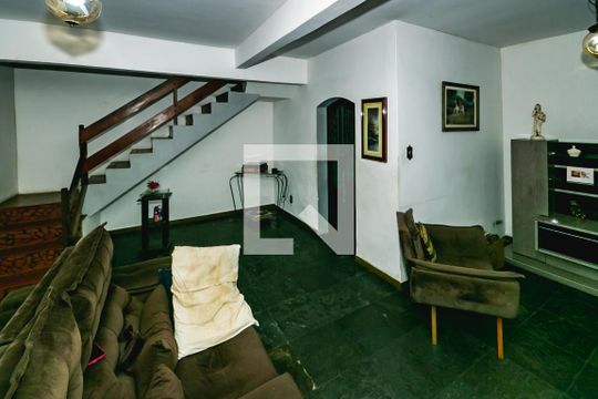 Casa para alugar com 3 quartos, 320m² em Santa Monica, Belo Horizonte