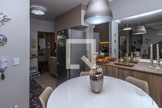 sala de jantar_3 de casa à venda com 3 quartos, 105m² em Vila Brasilina, São Paulo