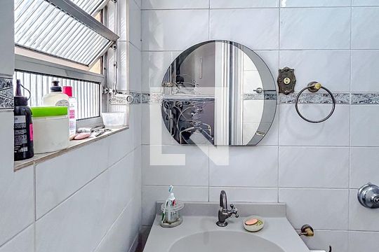 Banheiro da Suíte de casa à venda com 3 quartos, 500m² em Vila Nova Manchester, São Paulo