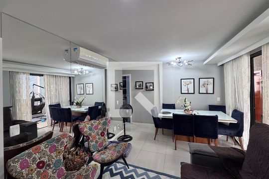 Sala de apartamento para alugar com 4 quartos, 230m² em Recreio dos Bandeirantes, Rio de Janeiro