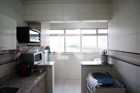 Cozinha de apartamento à venda com 3 quartos, 69m² em Mont’serrat, Porto Alegre